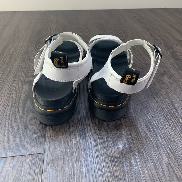 Blaire Hydro Leather Strap Sandles - Picture 5 of 7